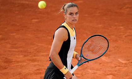 Ήττα-σοκ και άδοξο φινάλε για τη Μαρία Σάκκαρη από τον πρώτο γύρο του Roland Garros