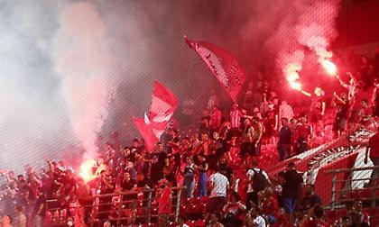 Γιγαντοοθόνες σε τρία σημεία στον Πειραιά για τον τελικό του Ολυμπιακού στο Conference League