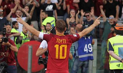 «Η ζωή μου»: Θυμήθηκε το τελευταίο του ματς με τη Ρόμα σαν σήμερα ο Τότι