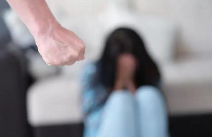 Βόλος: Σειρά επιθέσεων σε νεαρές γυναίκες από 53χρονο – Τις χτυπούσε και με ζώνη