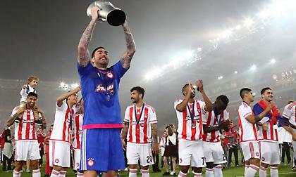 Στο πλευρό του Ολυμπιακού και ο Ρομπέρτο: «Πάμε να γράψουμε ιστορία όλοι μαζί!»