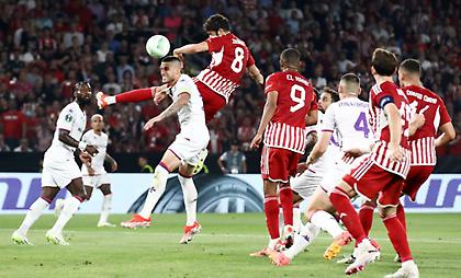 Τεράστια ευκαιρία για τον Ολυμπιακό, έξυσε το δεξί δοκάρι η κεφαλιά του Ιμπόρα!