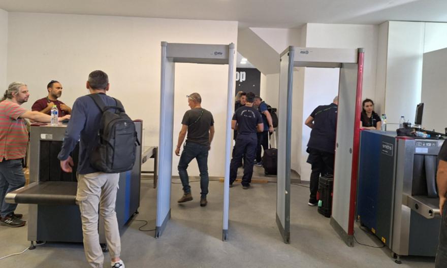 Conference League: Εξονυχιστικός έλεγχος και στους δημοσιογράφους στην OPAP Arena