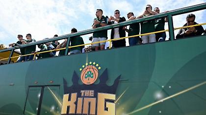 Παναθηναϊκός: Οι οδηγοί του διώροφου πούλμαν και το παρασκήνιο των πανηγυρισμών