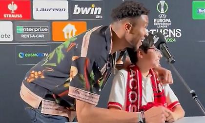 Το «μπράβο» του Γιάννη Αντετοκούνμπο στο γκολ του Ολυμπιακού