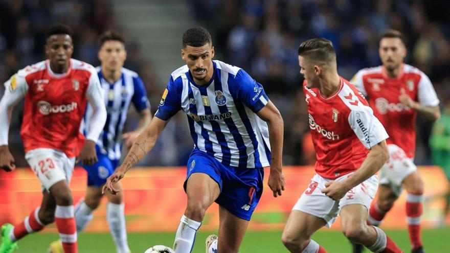 A Bola: «Πιθανή η επιστροφή του Κάρμο στην Πόρτο»