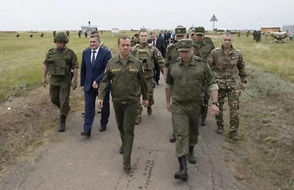 Μεντβέντεφ: Πάμε για πυρηνικό πόλεμο - Δεν μπλοφάρουμε, οι ευρωπαϊκές χώρες έχουν πολύ υψηλή πληθυσμιακή πυκνότητα