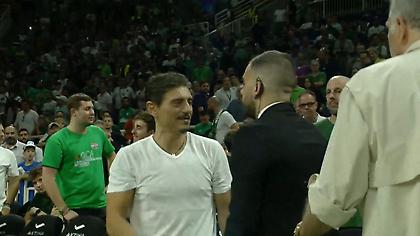 Αποθεώθηκε από τον κόσμο του Παναθηναϊκού ο Δημήτρης Γιαννακόπουλος