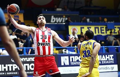 Ολυμπιακός: Πρώτος ξένος σε συμμετοχές στο πρωτάθλημα ο Μιλουτίνοφ