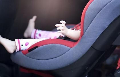 Γονείς στο Βόλο έψαχναν το μωρό τους αλλά το είχαν ξεχάσει κλειδωμένο στο αυτοκίνητο