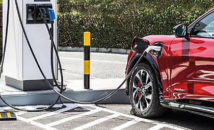 «Κινούμαι Ηλεκτρικά 3»: Αυξάνεται έως και τις 11.000 ευρώ η επιδότηση - Τα ποσά και οι δικαιούχοι