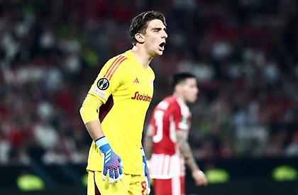 Νικολακόπουλος: «Ανανεώνει άμεσα ο Τζολάκης με τον Ολυμπιακό, προχωράει και του Φορτούνη»