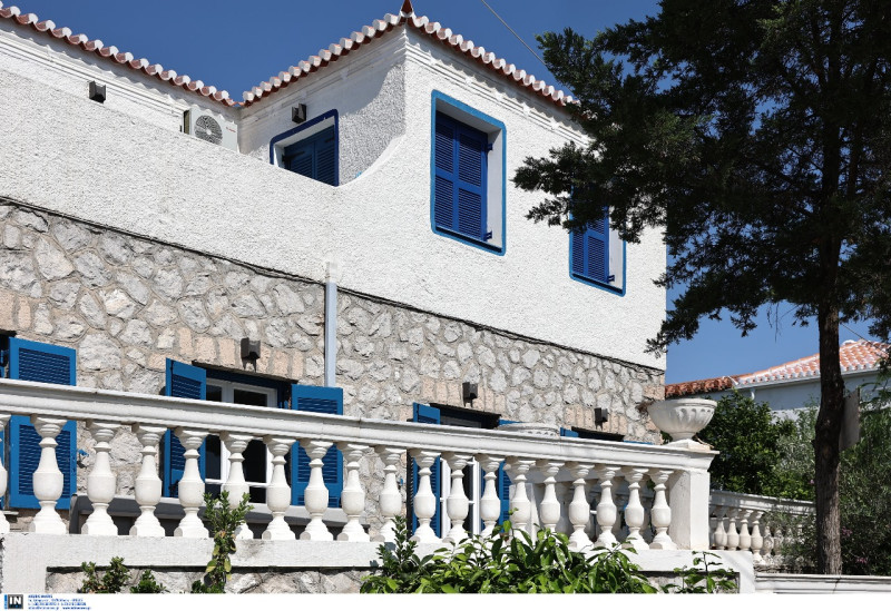 Κασσελάκης: Τα σπίτια του προέδρου του ΣΥΡΙΖΑ