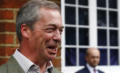 Επίθεση με μιλκσέικ δέχθηκε ξανά ο Φαράτζ