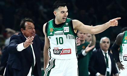 Δύο τρίποντα με το... καλημέρα ο φορτσάτος Σλούκας