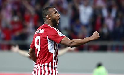 Σταματέλος: «Ο Ολυμπιακός θέλει να κρατήσει τον Ελ Κααμπί και του το δείχνει»!