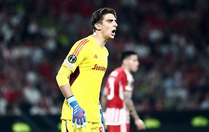 Νικολακόπουλος: «Για τριετές συμβόλαιο η συμφωνία του Ολυμπιακού με Τζολάκη»