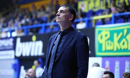 Απαλλάχτηκε ο Ολυμπιακός για την απουσία του Μπαρτζώκα από τη συνέντευξη Τύπου μετά το ματς με το Περιστέρι bwin