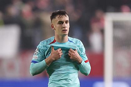 Προορίζει τον Κασάδο για αντικαταστάτη του Σέρτζι Ρομπέρτο ο Φλικ στην Μπαρτσελόνα