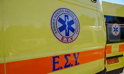 Θεσσαλονίκη: Γυναίκα νοσηλεύεται διασωληνωμένη μετά από σύγκρουση δικύκλου με φορτηγό στη Σταυρούπολη