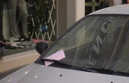 «Καμπάνα» 12 μηνών σε 27χρονο που βιντεοσκόπησε αστυνομικό όταν έκοβε κλήση