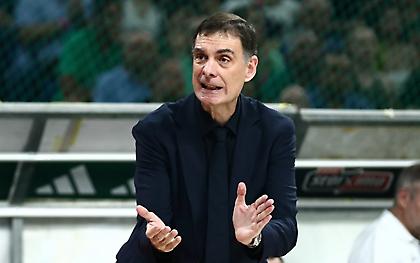 Μπαρτζώκας: «Βάλτε τα κεφάλια κάτω και ελάτε να αντιμετωπίσουμε το επόμενο ματς με την ίδια νοοτροπία»