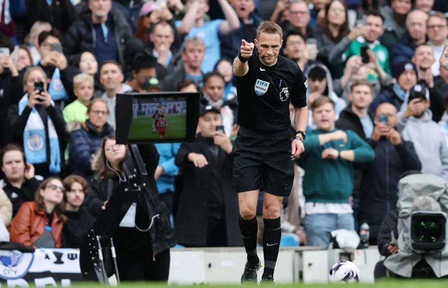 Premier League: Παραμένει το VAR με συντριπτική πλειοψηφία!