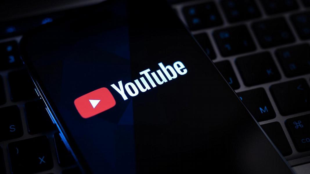 To YouTube απαγορεύει στους ανηλίκους πρόσβαση σε βίντεο με όπλα