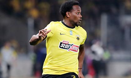 Σε… ανάμενα κάρβουνα για Λιβάι στην ΑΕΚ