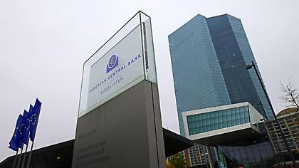 Μικρή ανάσα σε δανειολήπτες – Ποιοι ωφελούνται από τη μείωση των επιτοκίων