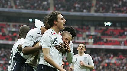 Ντάρμπισαϊρ: «Μπορεί να πάρει η Αγγλία το EURO – Μιλάω ακόμη στους φίλους μου για τον Ολυμπιακό!»