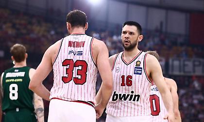 Παπανικολάου: «Καλό ταξίδι Πάρη μου, αφανής ήρωας που αγαπούσες την ομάδα σου και το μπάσκετ»