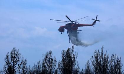 Φωτιά στην Κω: Επιχειρούν εναέριες και επίγειες δυνάμεις- Προειδοποιητικό 112 στους κατοίκους