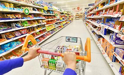 Σε πτωτική πορεία οι τιμές των τροφίμων και των καταναλωτικών προϊόντων - Οι κύριοι λόγοι αποκλιμάκωσης