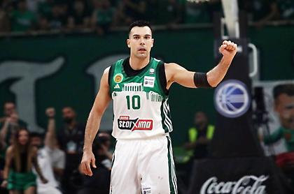 Οι ευχές του Παναθηναϊκού στον Σλούκα για τη γέννηση του γιου του