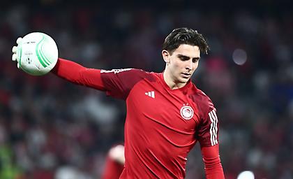 Νικολακόπουλος: «Μεγάλη υπόθεση για τον Ολυμπιακό η παραμονή του Τζολάκη»