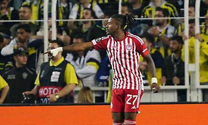 «Επιθυμεί την παραμονή του Ρίτσαρντς ο Ολυμπιακός»