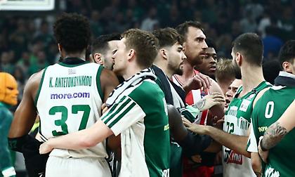 Μεγάλη ένταση μεταξύ παικτών στο παρκέ του ΟΑΚΑ μετά τη λήξη του Game 3 - Κλωτσιά ο Λεσόρ, κλωτσιά και ο Λαρεντζάκης!