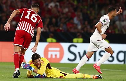 Νικολακόπουλος: «Ο Ολυμπιακός καίγεται να κρατήσει τους βασικούς παίκτες του και δίνει ήδη μεγάλες μάχες»