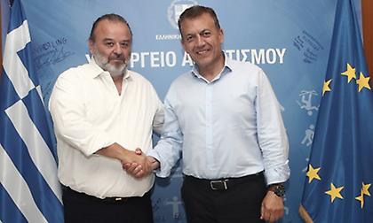 Συναντήθηκε με τον Βρούτση ο Ηλιόπουλος