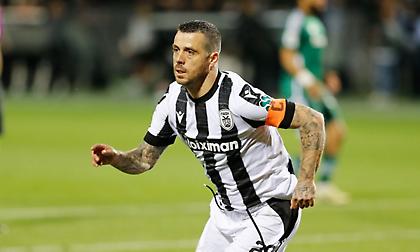 ΠΑΟΚ: Έτοιμος να παίξει για έναν ακόμα χρόνο ο Βιεϊρίνια!