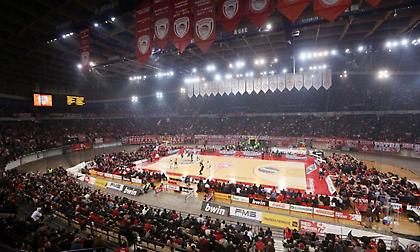 «Δεν θα επιτρέψουμε σε κανέναν να μας χαλάσει τη γιορτή απόψε»: Οι οδηγίες του Ολυμπιακού στον κόσμο του για το Game 4