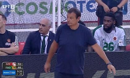 Έβγαλε το σακάκι του και έμεινε με το t-shirt λόγω αφόρητης ζέστης στο ΣΕΦ ο Εργκίν Αταμάν!