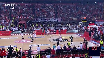 Το ασύλληπτο buzzer beater τρίποντο του Γκραντ λίγο πιο μπροστά από το κέντρο!