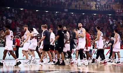 Στη ΓΑΔΑ στέλεχος της Θύρας 7 και του Ερασιτέχνη Ολυμπιακού για τον προπηλακισμό - Αφέθηκαν με το ΟΚ του Παναθηναϊκού