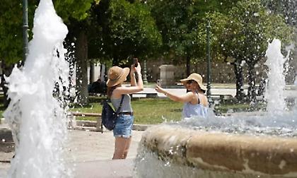 Επικαιροποίηση έκτακτου δελτίου για τον καύσωνα: Πού σημειώνονται οι υψηλότερες θερμοκρασίες