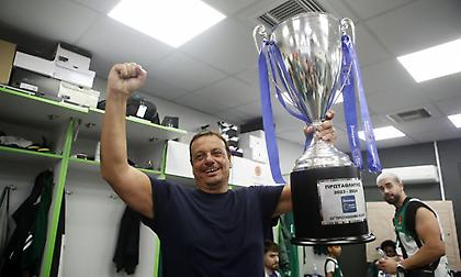 Αταμάν: «Ιστορική, μαγική σεζόν, είχα πει στους παίκτες μου στο 0-2 πως θα το πάρουμε»