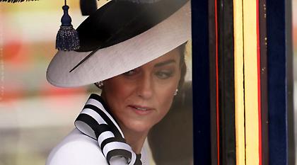 Κέιτ Μίντλετον: Η πρώτη δημόσια εμφάνιση μετά από μήνες – Εικόνες από την άφιξή της στο Μπάκιγχαμ