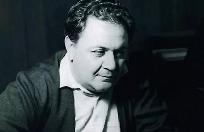 Σαν σήμερα 15/6: Ιδρύεται στην Ελβετία η Uefa - 30 χρόνια χωρίς τον Μάνο Χατζηδάκη