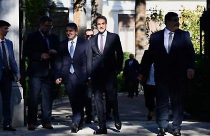 Στις 10 το πρωί η συνεδρίαση του νέου υπουργικού, με το βλέμμα σε καθημερινότητα, ακρίβεια και μεταρρυθμίσεις